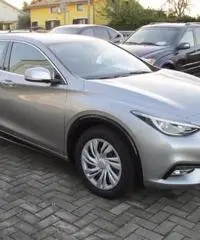 INFINITI Q30 1.5 diesel Business