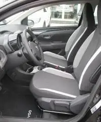 TOYOTA Aygo 1.0 VVT-i 69 CV 5 porte x-play