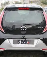 TOYOTA Aygo 1.0 VVT-i 69 CV 5 porte x-play