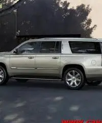 CADILLAC Escalade ESV 7/8 Posti - Disp. BI-FUEL GPL - Poss. 250cv NO CADILLAC Escalade ESV 7/8 Posti - Disp. BI-FUEL GPL - Poss. 250cv NO