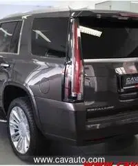 CADILLAC Escalade PLATINUM - 8 Posti - Disp. BI-FUEL GPL - Poss. 250