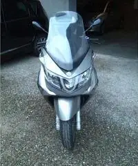 VENDO PIAGGIO X 10 VENDO PIAGGIO X 10