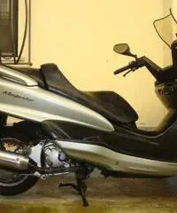 Yamaha 250cc anno 2000 in condizioni perfette Yamaha 250cc anno 2000 in condizioni perfette