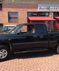 DODGE RAM 5.9 v8  gancio 3000 kg