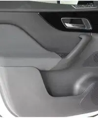 JAGUAR F-Pace 2.0d AWD A/T Pure (Super Ammortamento)