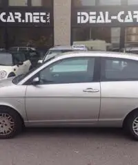 LANCIA Ypsilon 1.2 16V Platino