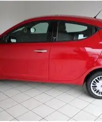 LANCIA Ypsilon 1.2 69 CV 5 porte