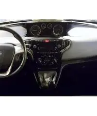 LANCIA Ypsilon 1.2 69 CV 5 porte Gold