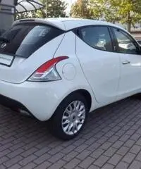 LANCIA Ypsilon 1.2 69 CV 5 porte Silver