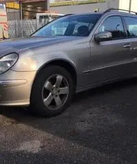 MERCEDES-BENZ E 270 CDI cat S.W. Elegance cambializato