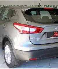 NISSAN Qashqai 1.5 dCi N-Connecta Navi Safety