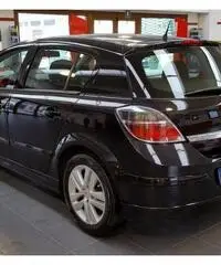 OPEL Astra 1.6 16V 2008