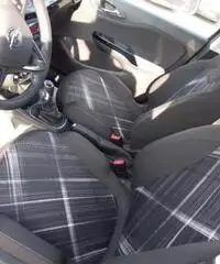 Opel Corsa 1.2 5 porte b-Color