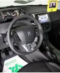 PEUGEOT 208 PureTech 82 5 porte Active