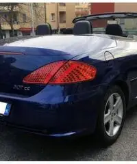 Peugeot 307 2.0 16V CABRIO con SENSORI DI PARCHEGGIO POST.