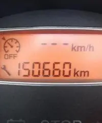 PEUGEOT 807 2.0 HDi 136CV ST