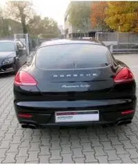 PORSCHE Panamera 4.8 Turbo