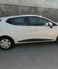 Renault Clio 1.2 75CV 5 porte Live X NEOPATENTATI