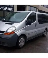 RENAULT Trafic 1.9 dCi 100 Cv 9 Posti RENAULT Trafic 1.9 dCi 100 Cv 9 Posti