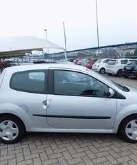 Renault Twingo new Twingo 1.2i 16V dynamique cv75