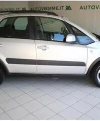 SUZUKI SX4 1.6 DDiS 16V Outdoor Line 2WD