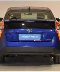 TOYOTA Prius 1.8 Style TECH PACK