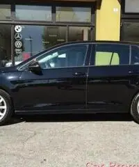 VOLKSWAGEN Golf 1.6TDi HighLine 5porte Blue Motion