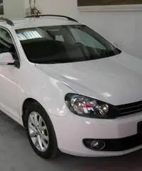 VOLKSWAGEN Golf Variant 1.6 TDI DPF Comfortline