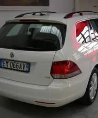 VOLKSWAGEN Golf Variant 1.6 TDI DPF Comfortline