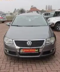 VOLKSWAGEN Passat 1.9 TDI/105CV DPF Var. Comf.
