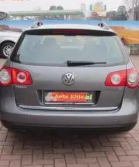 VOLKSWAGEN Passat 1.9 TDI/105CV DPF Var. Comf.