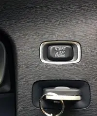 Volvo V60 D2 1.6 NAVI cruise control PARK comandi al volante