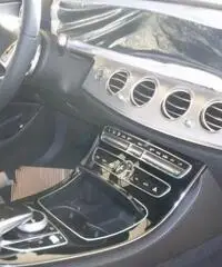 MERCEDES-BENZ E 220 d Auto AMG Line