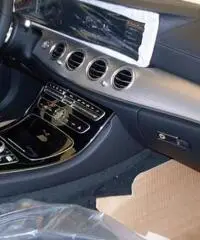 MERCEDES-BENZ E 220 d Auto AMG Line