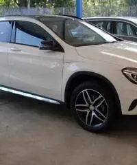 MERCEDES-BENZ GLA 200 d Automatic Enduro Activity