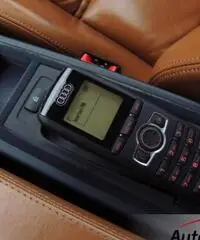 AUDI A8 4.2 TDI QUATTRO 326 CV