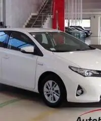 TOYOTA AURIS 1.8 HYBRID AUTOMATICA MOD.RESTYLING