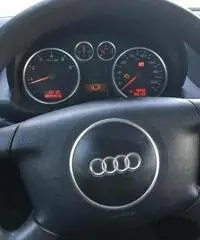 AUDI A2 1.6 16V FSI Comfort