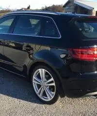 AUDI A3 SPB 2.0 TDI 150CV quattro Sline