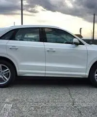 AUDI Q3 2.0 TDI 150 CV Sport +Navi +Xenon +
