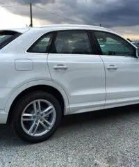 AUDI Q3 2.0 TDI 150 CV Sport +Navi +Xenon +