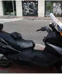 Suzuki burgman 650