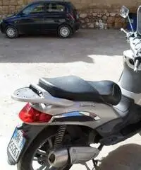 Vendo beverly 125