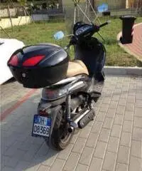 SCOOTER BEVERLY TOURER 400cc