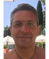 Cerco amicizia per poi vedere eventuali sviluppi Cerco amicizia per poi vedere eventuali sviluppi