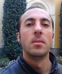 Uomo 32 anni Uomo 32 anni