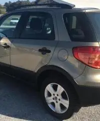 FIAT Sedici 1.9 MJT 4x4 FIAT Sedici 1.9 MJT 4x4