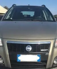 FIAT Sedici 1.9 MJT 4x4 FIAT Sedici 1.9 MJT 4x4