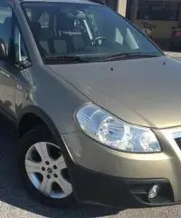 FIAT Sedici 1.9 MJT 4x4 FIAT Sedici 1.9 MJT 4x4