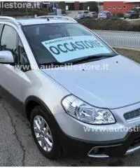 FIAT Sedici 2.0 MJT 16V DPF 4x4 Emotion